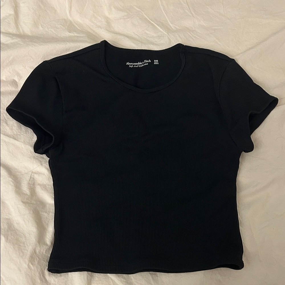Abercrombie & Fitch Cropped Ribbed Black Tee